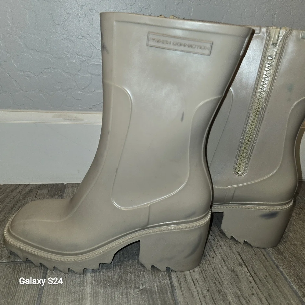 French Connection Kloe Terrain Rain Boots SIZE: 9